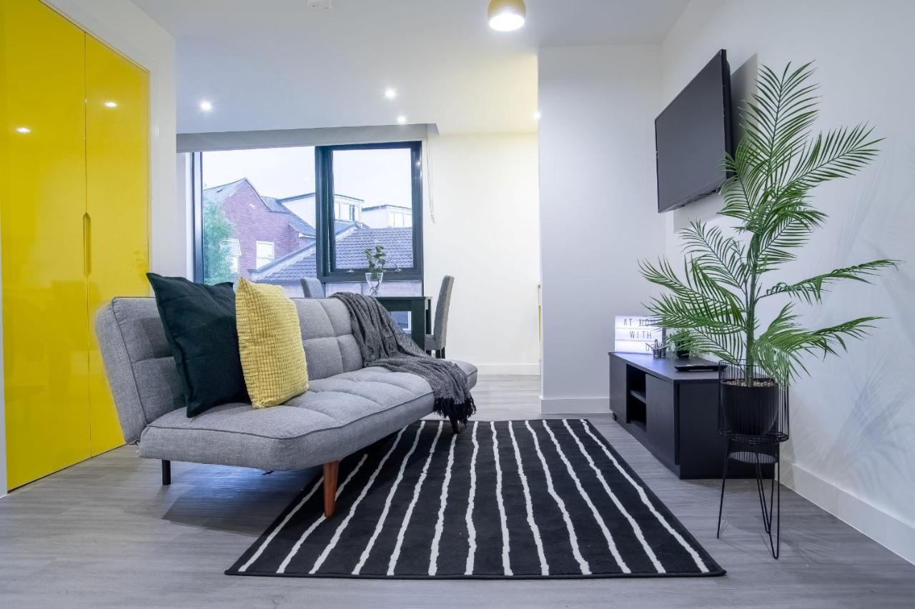 Royal Riverside Apartments Sheffield Centre - Opulent Living מראה חיצוני תמונה