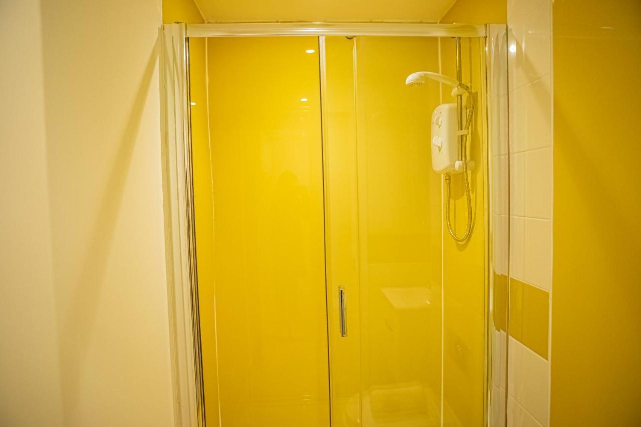 Royal Riverside Apartments Sheffield Centre - Opulent Living מראה חיצוני תמונה