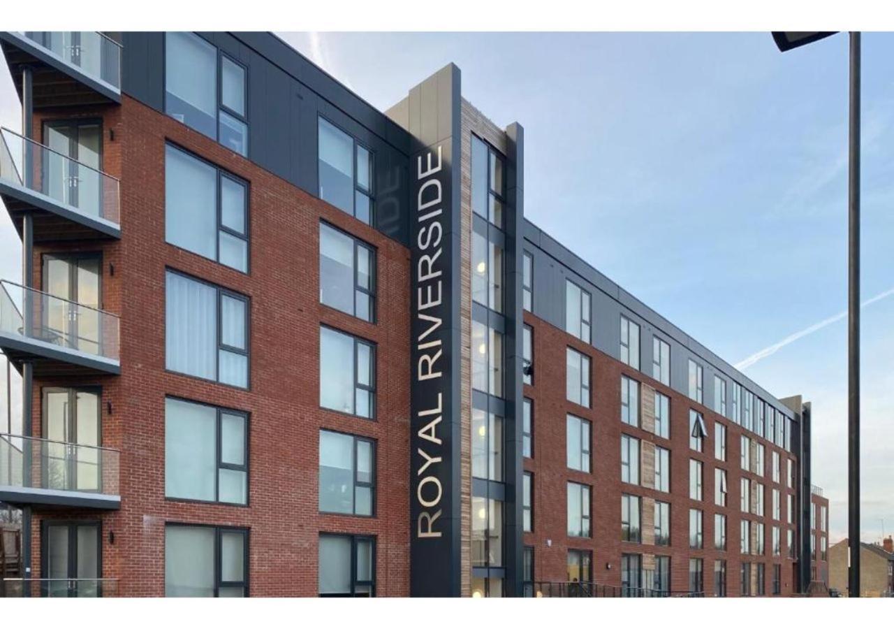 Royal Riverside Apartments Sheffield Centre - Opulent Living מראה חיצוני תמונה